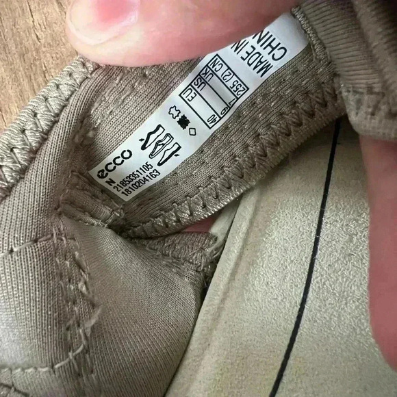 Women’s Ecco Sandal Criss Cross Soft 5.  Size 9 - Picture 3 of 4